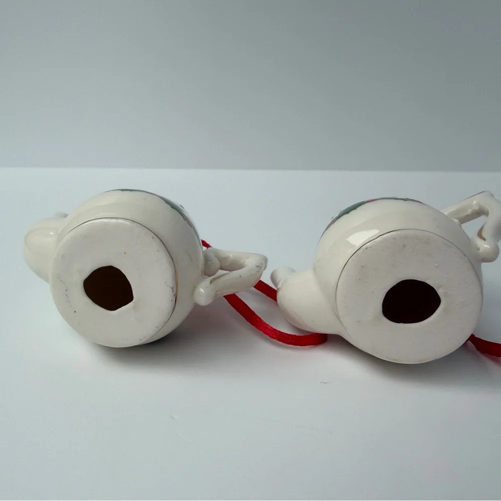 VTG Tea Pots Christmas Ornaments Holly Ivory Ceramic Porcelain‎ Set of 2